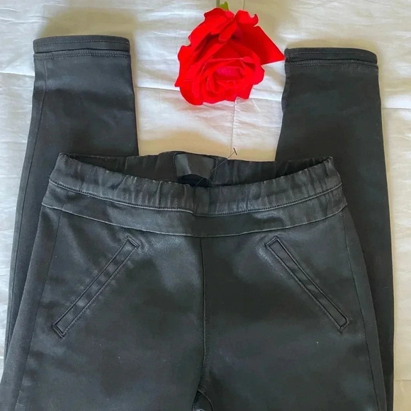 RtA pull on coated legging denim - Picture 2 of 10